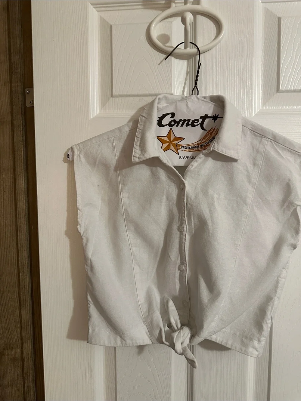 Old Navy White Collared Button-Up Top